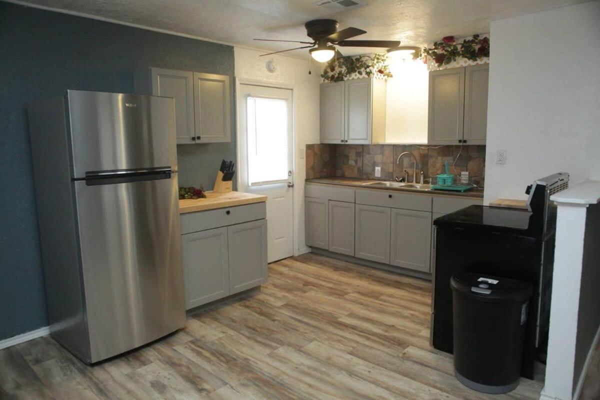 1 Bedroom With A Fireplace Close To Base Lawton Bagian luar foto